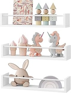 Accesorios indispensables para mejorar las estanterías infantiles